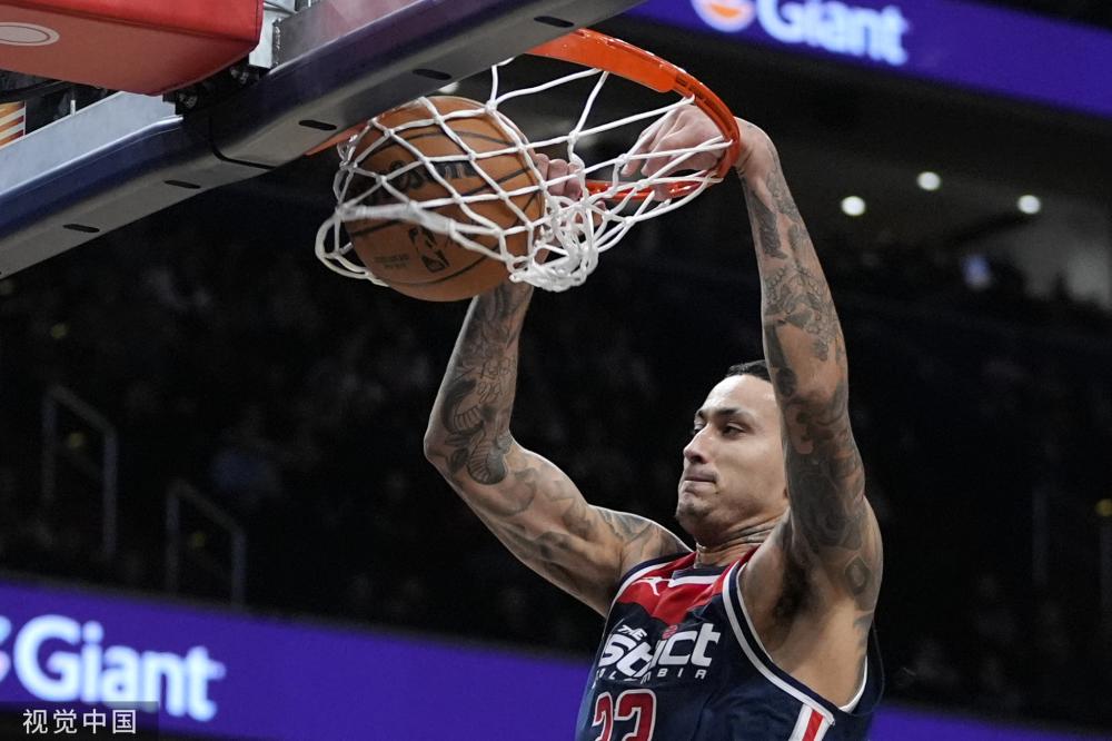 展现出了卓 展现出了卓